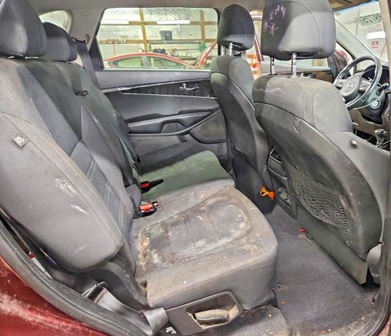 Photo 11 from auction – 2017 KIA SORENTO LX with VIN 5XYPGDA39HG236209