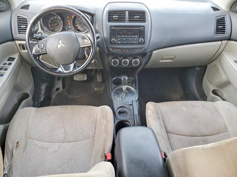 Photo 8 from auction – 2017 MITSUBISHI OUTLANDER with VIN JA4AP3AU9HZ026472