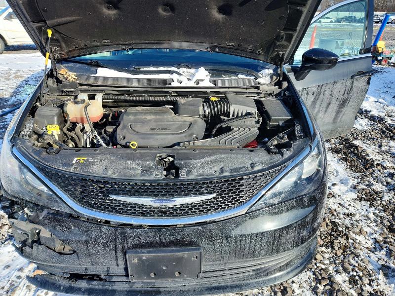 Photo 11 from auction – 2020 CHRYSLER VOYAGER with VIN 2C4RC1DG5LR260920