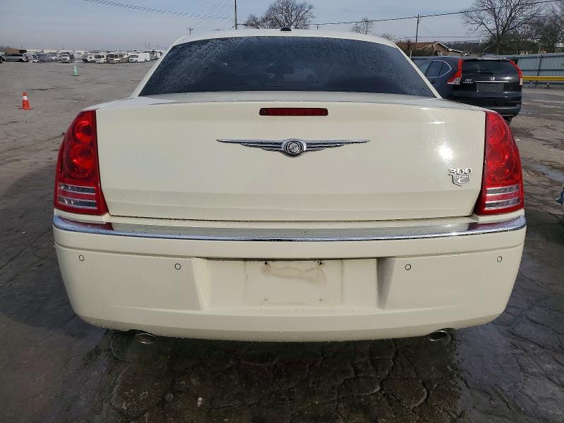 Photo 6 from auction – 2010 CHRYSLER 300C with VIN 2C3CA6CTXAH154204