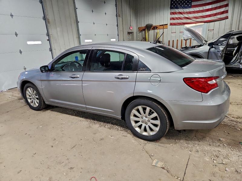 Zdjęcie 2 z aukcji – 2013 CHRYSLER 200 TOURIN z VIN 1C3CCBBB3DN683694