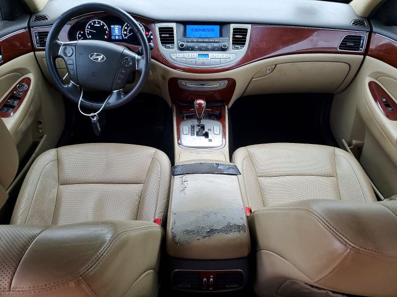 Photo 8 from auction – 2012 HYUNDAI GENESIS with VIN KMHGC4DD7CU177325