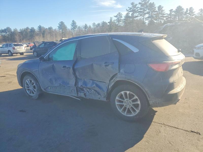 Photo 2 from auction – 2022 FORD ESCAPE SE with VIN 1FMCU9G61NUA22388