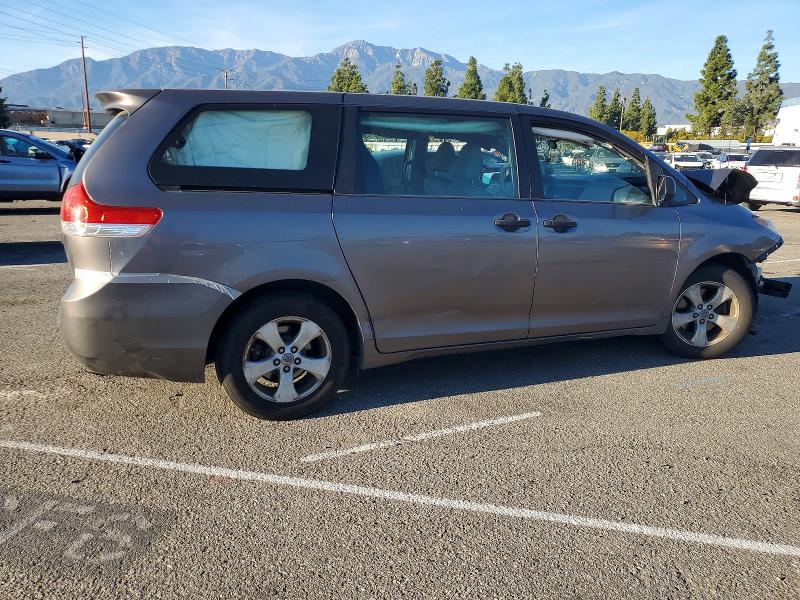 Photo 3 from auction – 2011 TOYOTA SIENNA with VIN 5TDZK3DC0BS104768