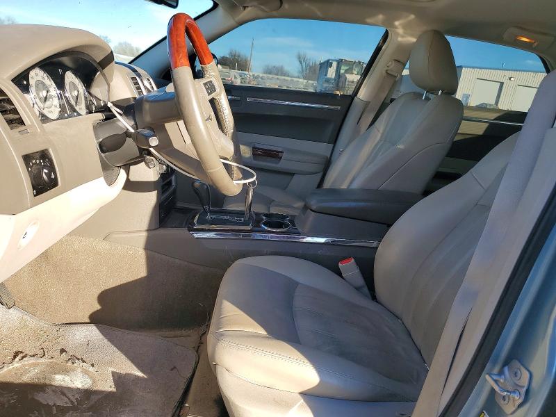 Photo 7 from auction – 2009 CHRYSLER 300C with VIN 2C3LK63T19H601656