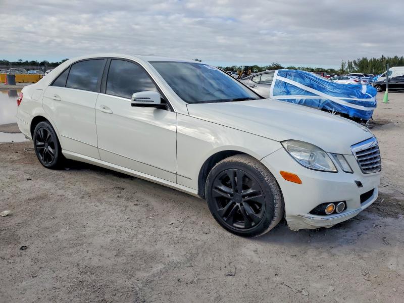 Photo 4 from auction – 2010 MERCEDES-BENZ E 350 with VIN WDDHF5GB1AA224742