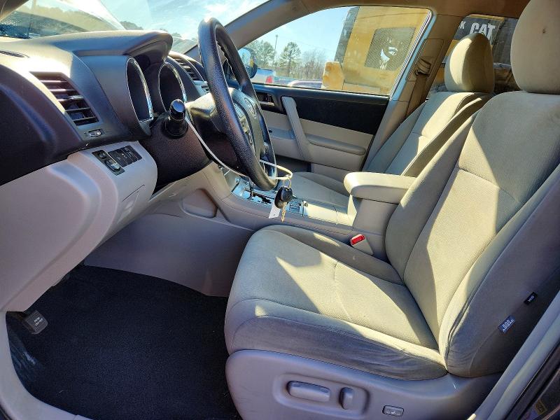 Photo 7 from auction – 2013 TOYOTA HIGHLANDER with VIN 5TDZK3EH8DS117538
