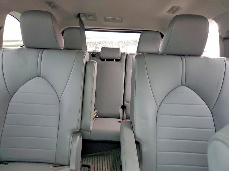 Photo 10 from auction – 2021 TOYOTA HIGHLANDER with VIN 5TDGZRBH6MS529340