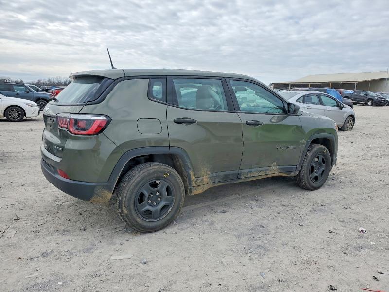 Photo 3 from auction – 2018 JEEP COMPASS with VIN 3C4NJDAB2JT262178
