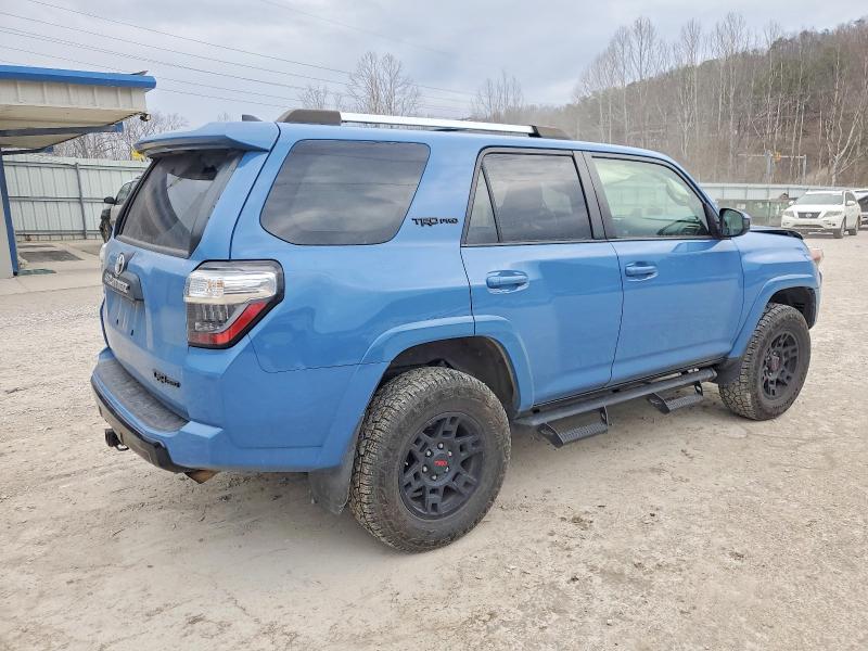 Photo 2 from auction – 2018 TOYOTA 4RUNNER SR with VIN JTEBU5JR7J5559150