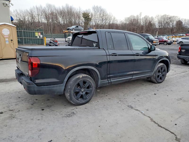 Photo 3 from auction – 2018 HONDA RIDGELINE with VIN 5FPYK3F88JB000494