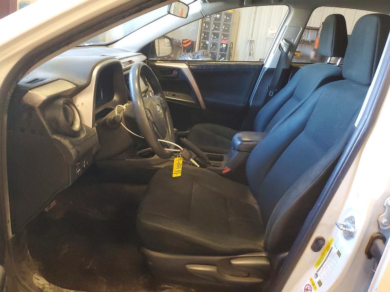 Photo 7 from auction – 2017 TOYOTA RAV4 LE with VIN JTMZFREV6HJ129882