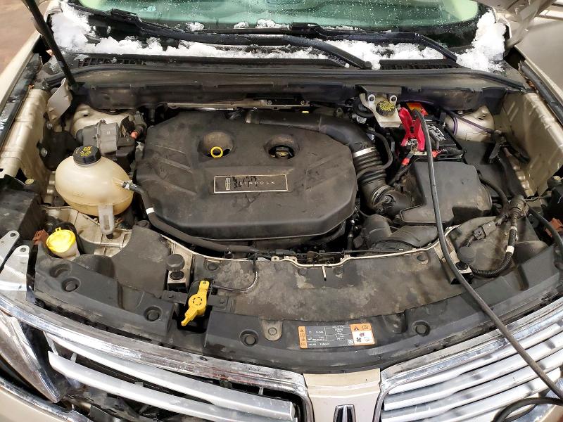 Photo 12 from auction – 2017 LINCOLN MKC SELECT with VIN 5LMCJ2D94HUL67849
