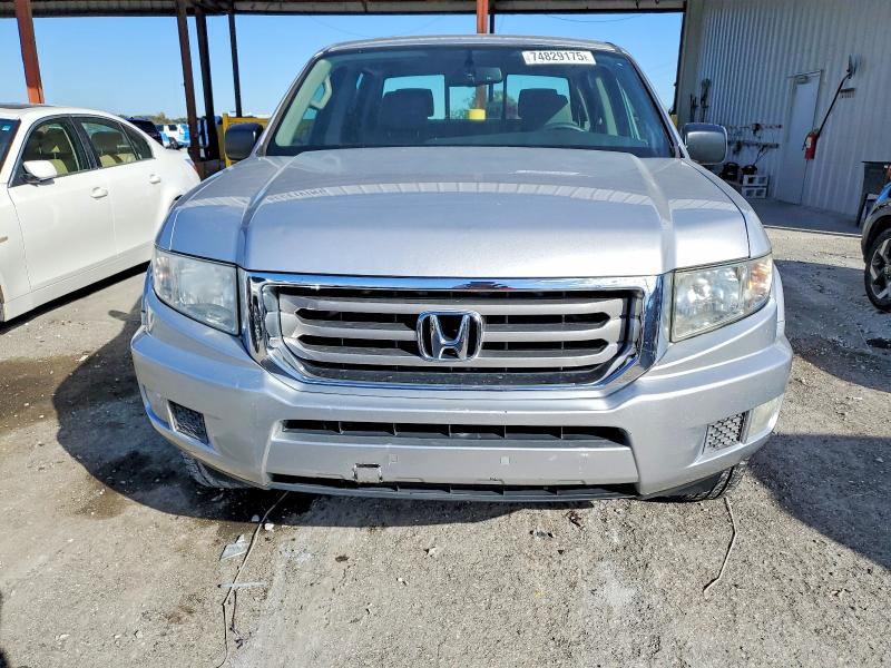 Photo 5 from auction – 2013 HONDA RIDGELINE with VIN 5FPYK1F21DB002964