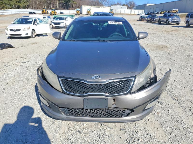 Photo 5 from auction – 2015 KIA OPTIMA with VIN 5XXGM4A73FG458936