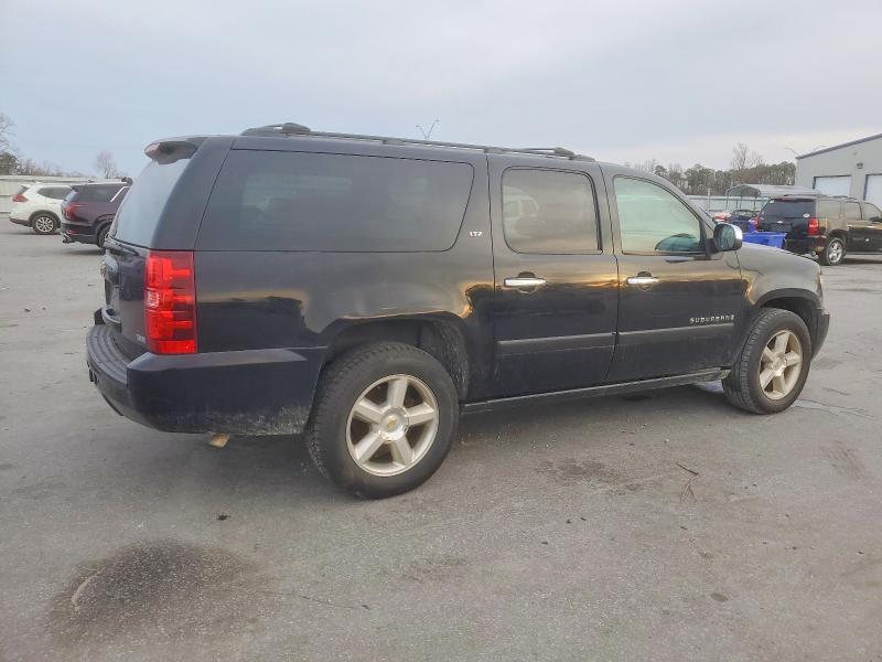 Photo 3 from auction – 2007 CHEVROLET SUBURBAN K with VIN 3GNFK16377G315161