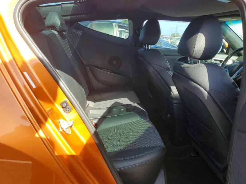 Foto 10 de la subasta – 2016 HYUNDAI VELOSTER con VIN KMHTC6AD8GU286316