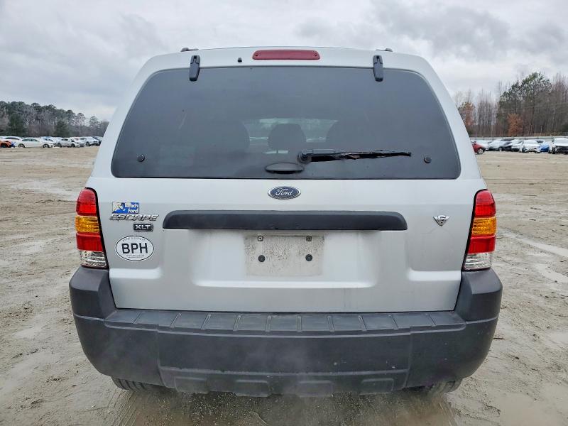 Photo 6 from auction – 2005 FORD ESCAPE XLT with VIN 1FMYU93165KB23339