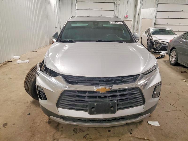Photo 5 from auction – 2020 CHEVROLET BLAZER with VIN 3GNKBJRS6LS627965