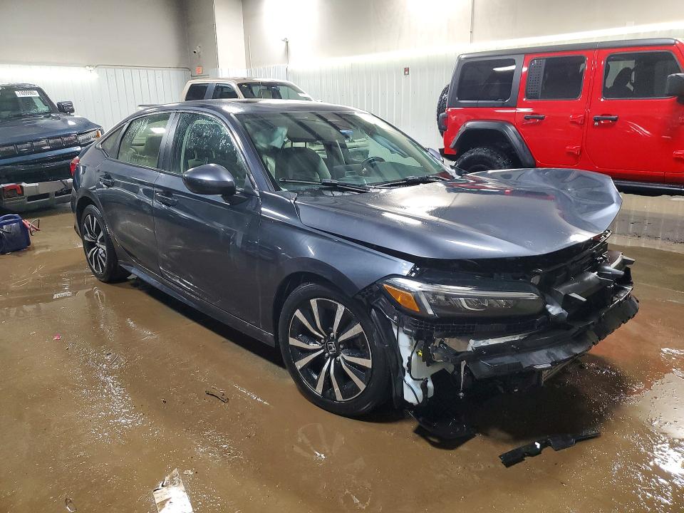 Photo 4 from auction – 2022 HONDA CIVIC with VIN JHMFE1F7XNX001420