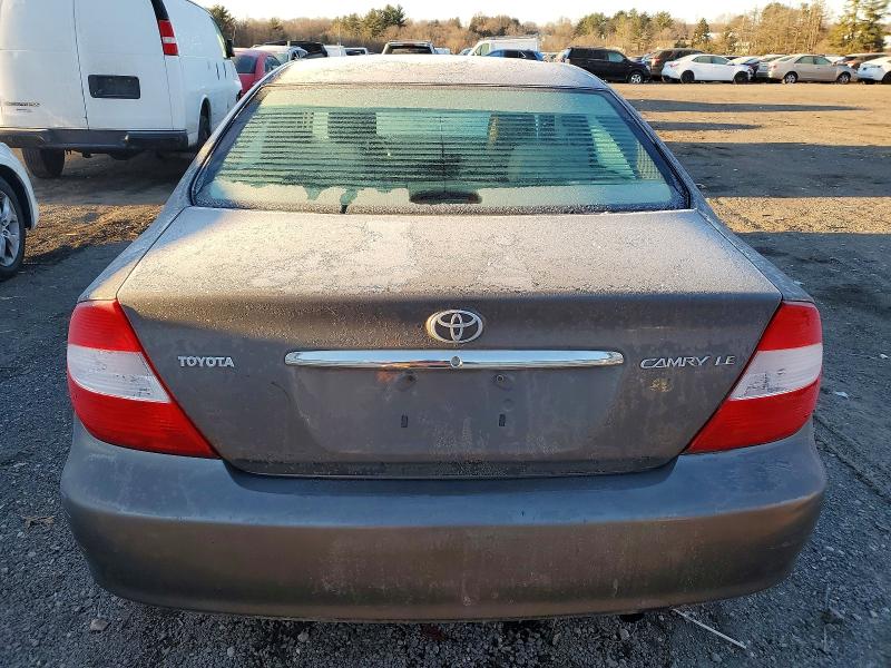 Photo 6 from auction – 2004 TOYOTA CAMRY LE with VIN 4T1BE32K14U794382