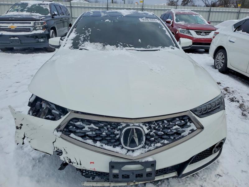 Photo 5 from auction – 2018 ACURA TLX TECH+A with VIN 19UUB3F65JA004468