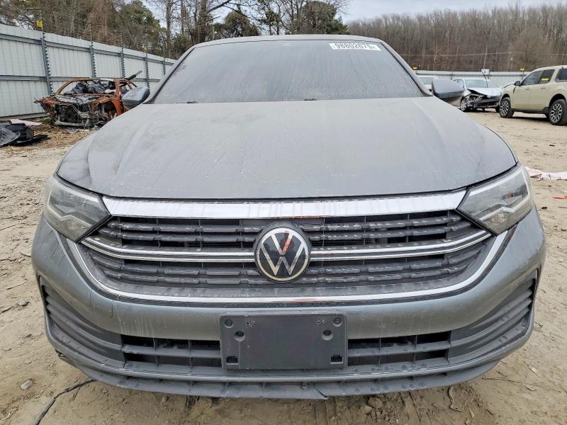 Photo 5 from auction – 2024 VOLKSWAGEN JETTA SE with VIN 3VWEM7BU9RM043102