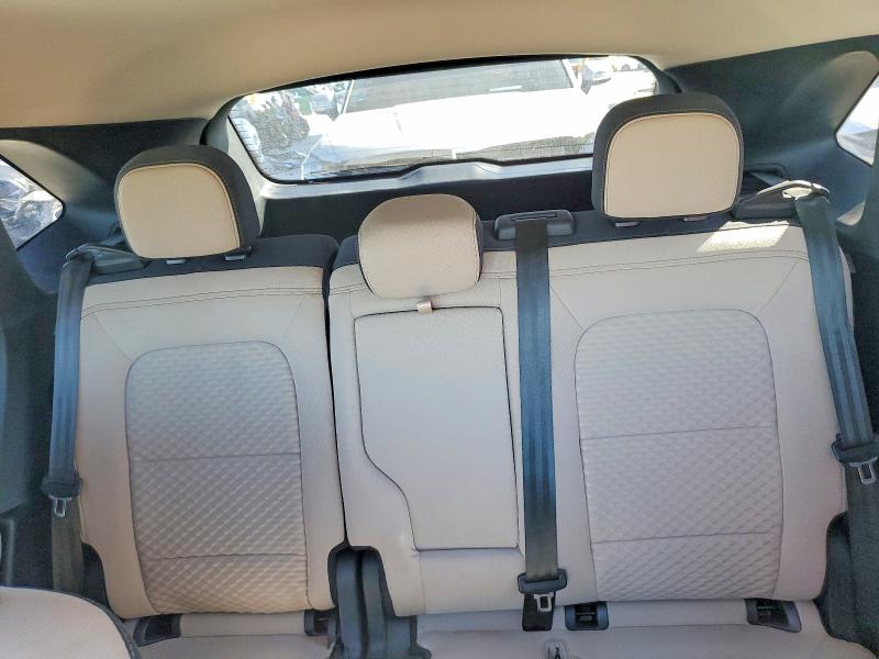 Photo 10 from auction – 2020 FORD ESCAPE SE with VIN 1FMCU0G69LUC76181