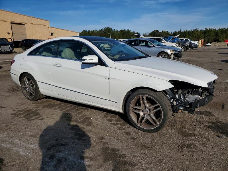 Photo 4 from auction – 2014 MERCEDES-BENZ E with VIN WDDKJ5KBXEF282319