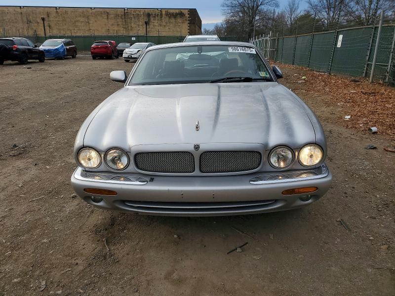 Photo 5 from auction – 2001 JAGUAR XJR with VIN SAJDA15B81MF39057