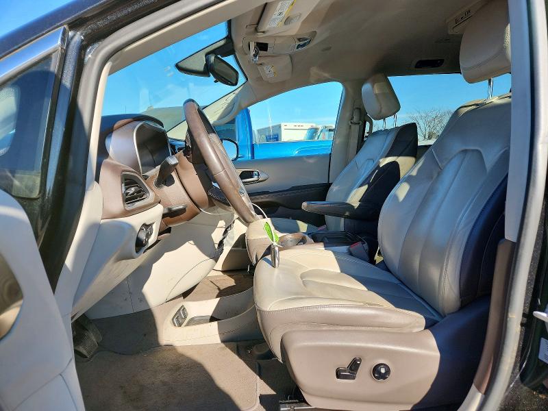 Photo 7 from auction – 2017 CHRYSLER PACIFICA with VIN 2C4RC1BG5HR725691