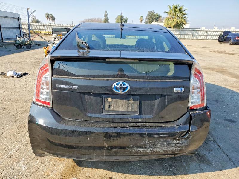 Photo 6 from auction – 2013 TOYOTA PRIUS with VIN JTDKN3DU4D5565479