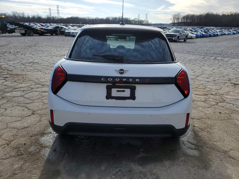 Photo 6 from auction – 2025 MINI COOPER with VIN WMW53GD0XS2X25299