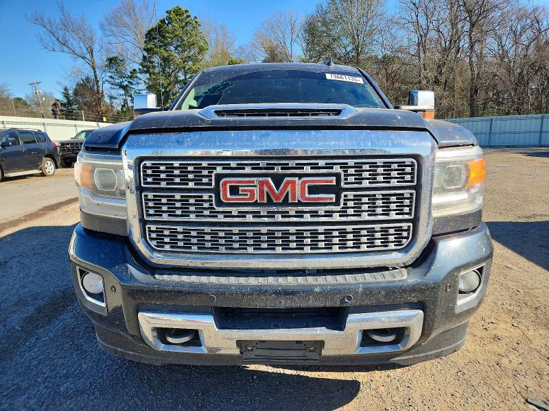 Photo 5 from auction – 2018 GMC SIERRA with VIN 1GT12UEY1JF249698