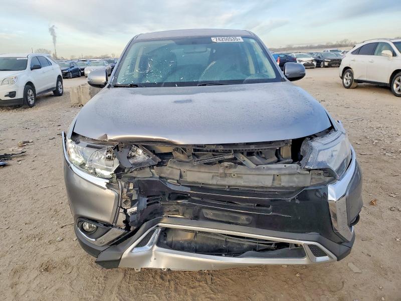 Photo 5 from auction – 2019 MITSUBISHI OUTLANDER with VIN JA4AD3A35KZ007585