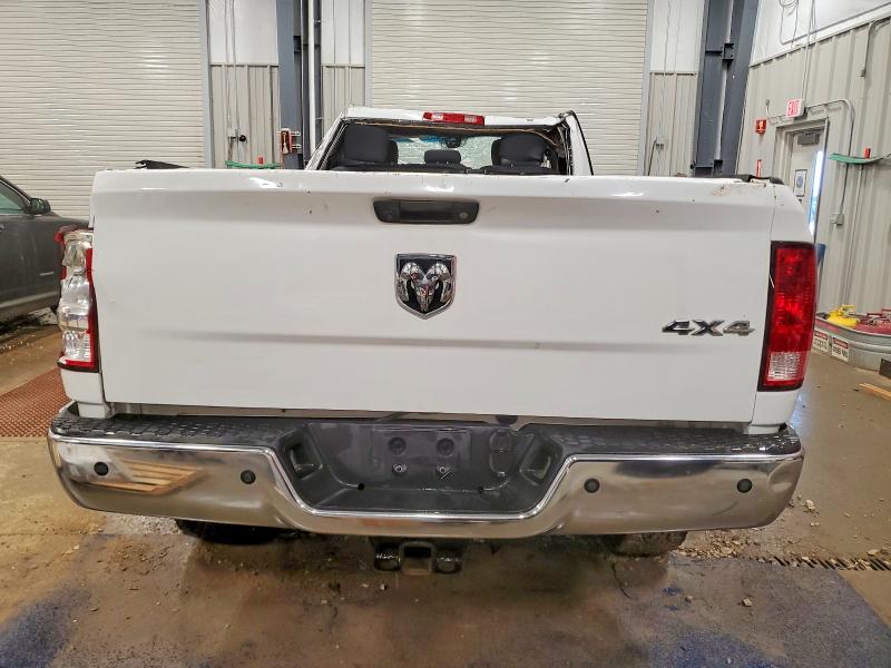 Photo 6 from auction – 2018 RAM 2500 with VIN 3C6UR5HL2JG371362