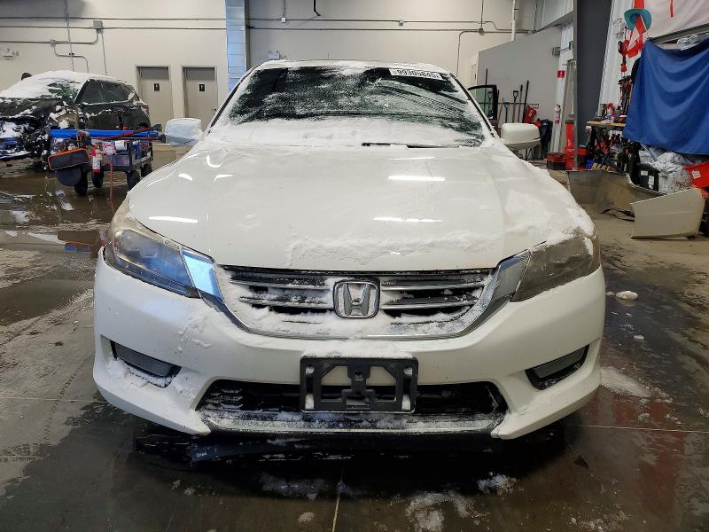 Photo 5 from auction – 2015 HONDA ACCORD with VIN 1HGCR2F90FA802041