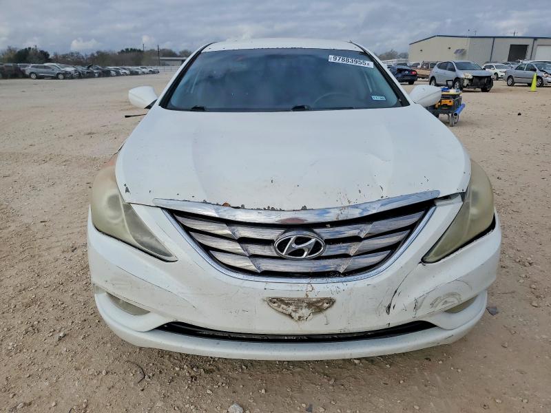 Photo 5 from auction – 2011 HYUNDAI SONATA with VIN 5NPEC4AC8BH147461