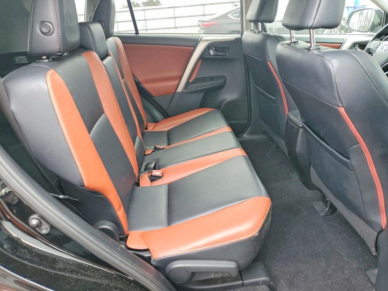 Photo 11 from auction – 2014 TOYOTA RAV4 LIMIT with VIN 2T3DFREVXEW227515