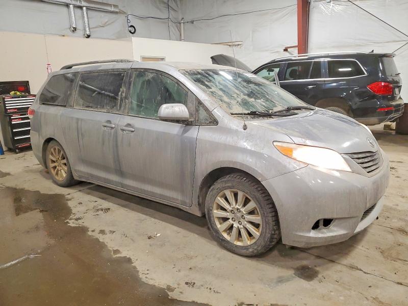Photo 4 from auction – 2012 TOYOTA SIENNA LE with VIN 5TDJK3DC4CS047134