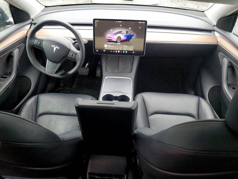 Photo 8 from auction – 2025 TESLA MODEL Y with VIN 7SAYGAEE0SF215832