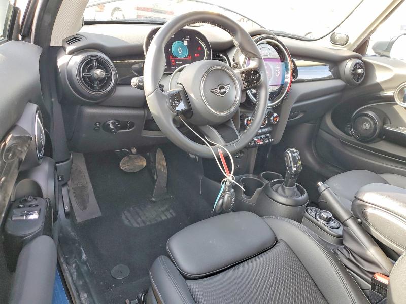 Photo 8 from auction – 2023 MINI COOPER S with VIN WMW53DH09P2S90162