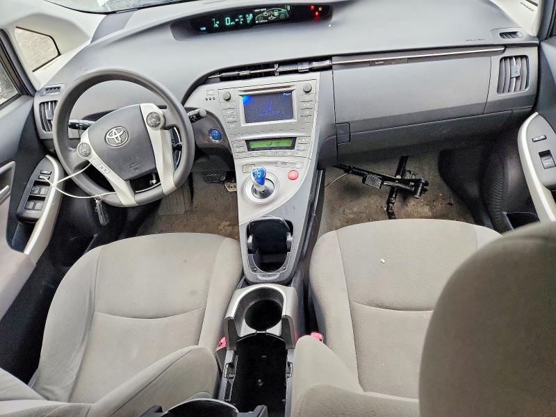 Photo 8 from auction – 2013 TOYOTA PRIUS with VIN JTDKN3DU0D5636502