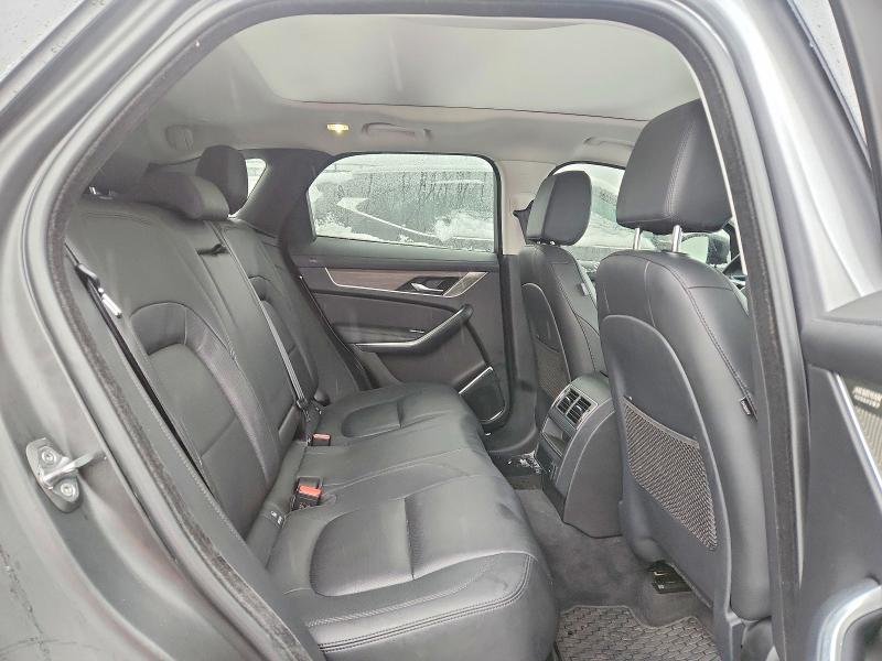 Photo 10 from auction – 2023 JAGUAR F-PACE with VIN SADCJ2EX2PA704981