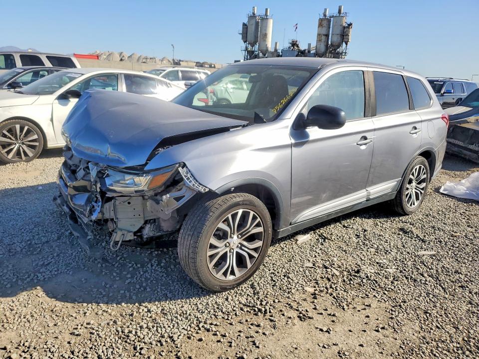 MITSUBISHI OUTLANDER 2017 con VIN JA4AD2A37HZ053552 - Foto de la subasta