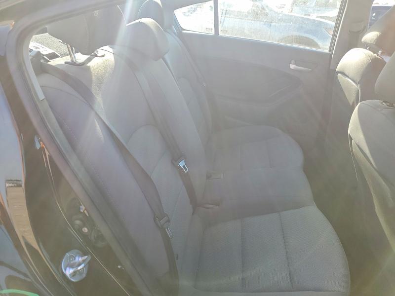 Photo 10 from auction – 2018 KIA FORTE with VIN 3KPFK4A77JE240565