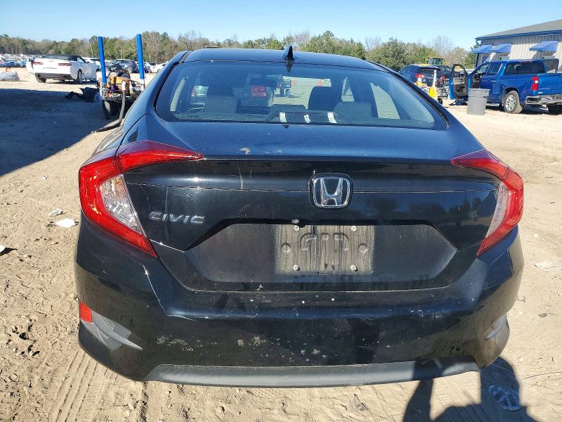 Photo 6 from auction – 2018 HONDA CIVIC with VIN 2HGFC2F77JH508191