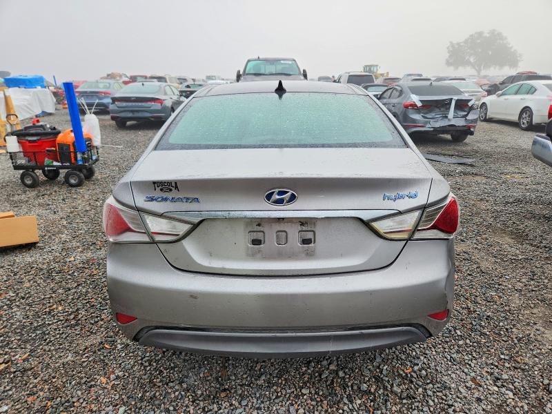 Photo 6 from auction – 2011 HYUNDAI SONATA with VIN KMHEC4A40BA018576