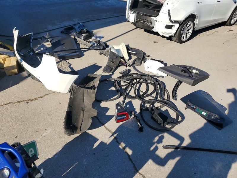 Photo 12 from auction – 2020 TESLA MODEL Y with VIN 5YJYGDEE0LF017798