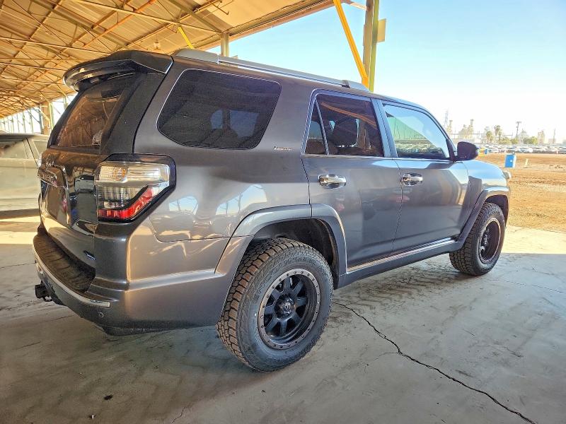 Photo 3 from auction – 2014 TOYOTA 4RUNNER with VIN JTEBU5JR2E5160281